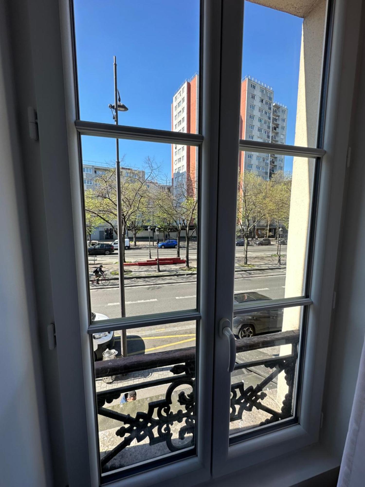 Apartment Refait A Neuf 2 Pieces - - Equipe - Parking *