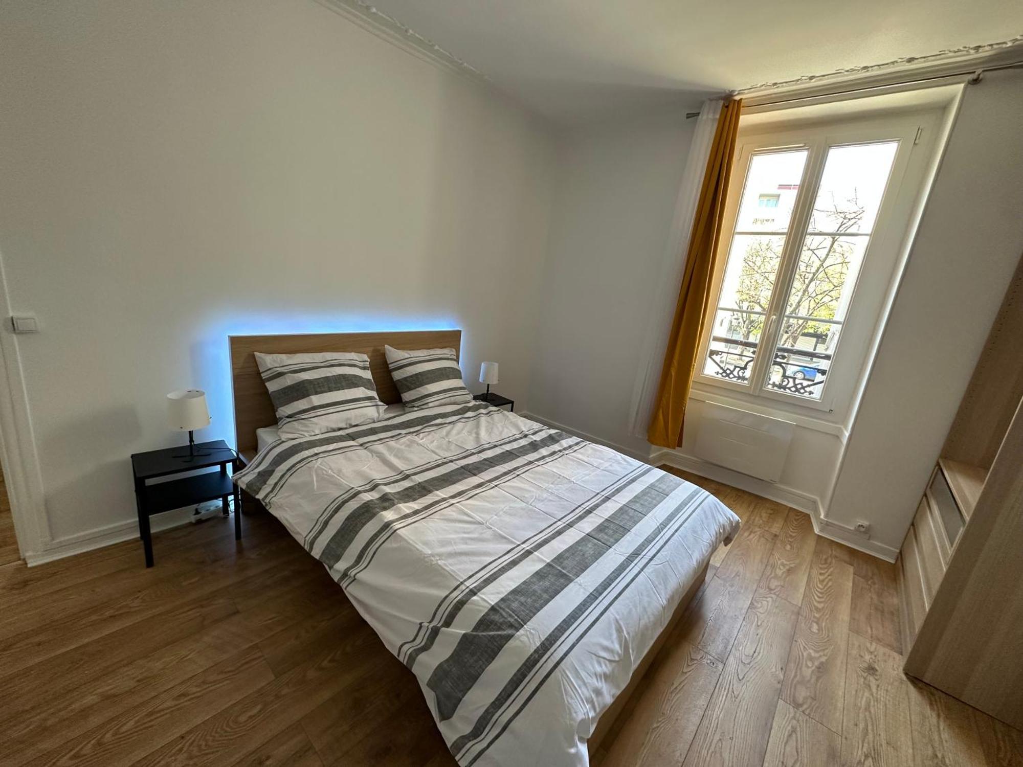 Refait A Neuf 2 Pieces - - Equipe - Parking Apartment Paris