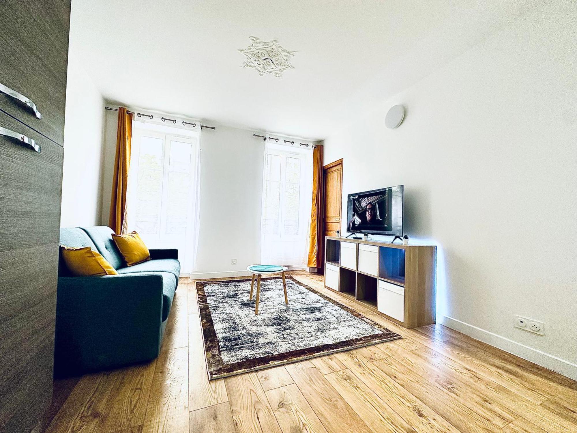 Refait A Neuf 2 Pieces - - Equipe - Parking Apartment *