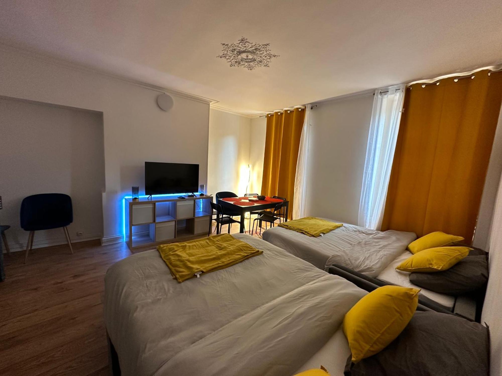 Refait A Neuf 2 Pieces - - Equipe - Parking Apartment